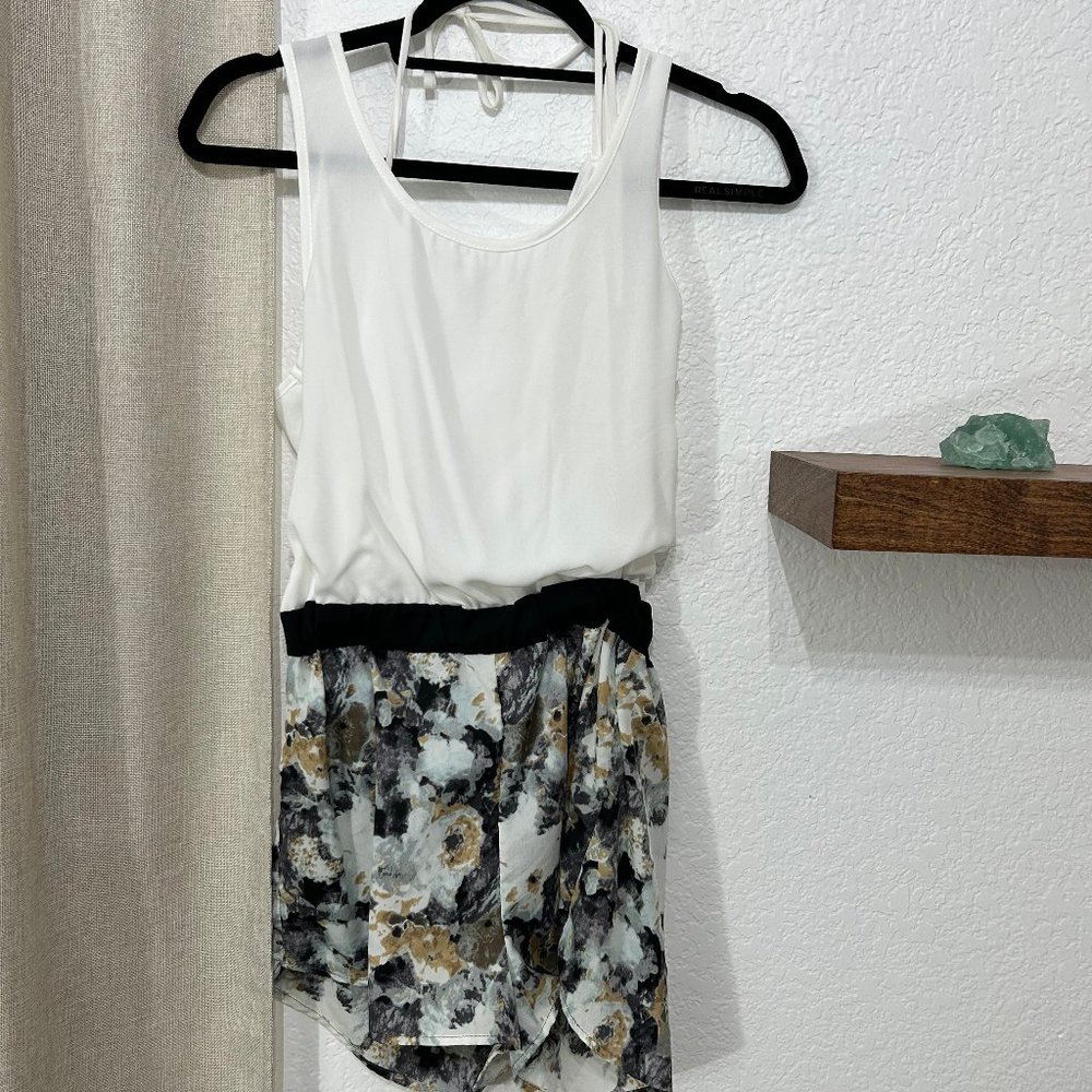Charlotte Russe - Women's Romper in White with Water Color Print Bottom Size: S